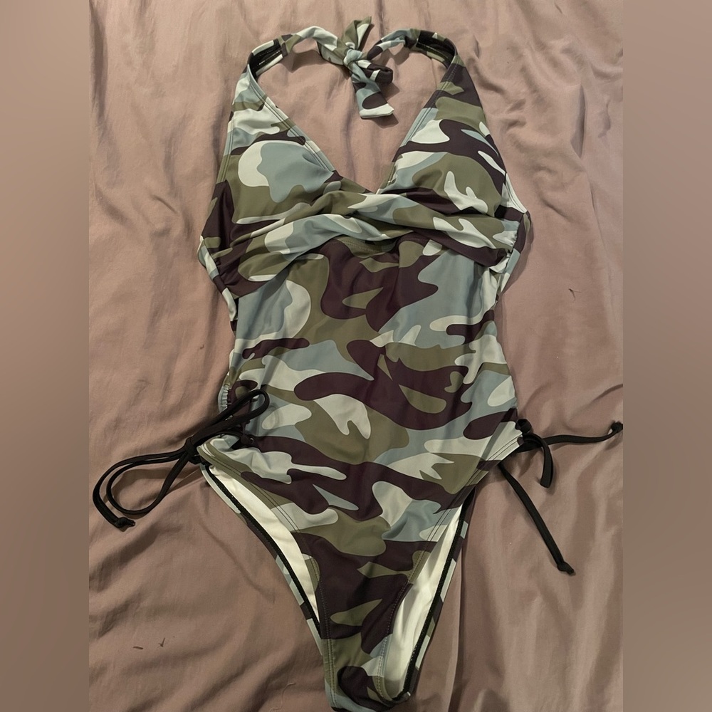 Cupshe One Piece